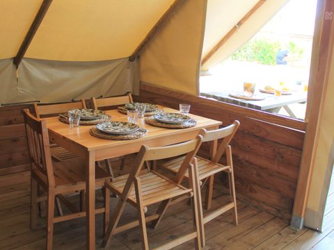 Tente en toile et en bois 5 personnes - ECOLODGE STANDARD sans sanitaires 20 m²