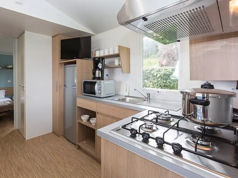 Mobilhome 6 personnes - Standard 28m² - 3 chambres - TV - Terrasse