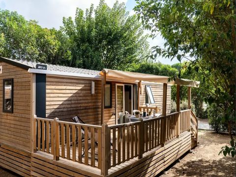 MOBILHOME 8 personnes - Cottage 5 Pièces 8 Personnes Climatisé + TV ***