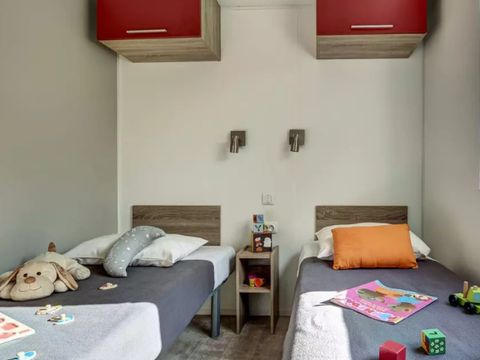 MOBILHOME 6 personnes - Cottage 4 Pièces 6 Personnes Climatisé + TV ****