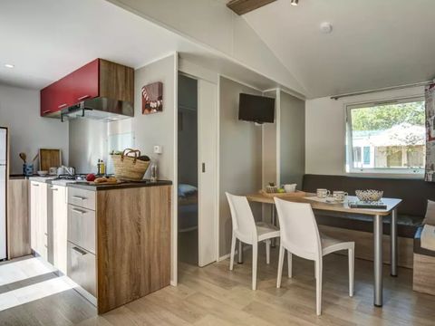 MOBILHOME 6 personnes - Cottage 4 Pièces 6 Personnes Climatisé + TV ****