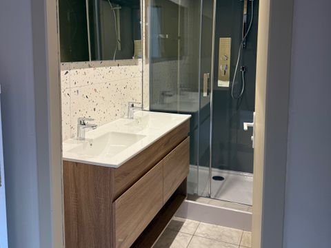 STUDIO 2 personnes - Confort  TV