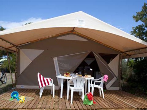 BUNGALOW TOILÉ 4 personnes - Sans sanitaires BUNGALOW TOILÉ 4 personnes - Sans sanitaires