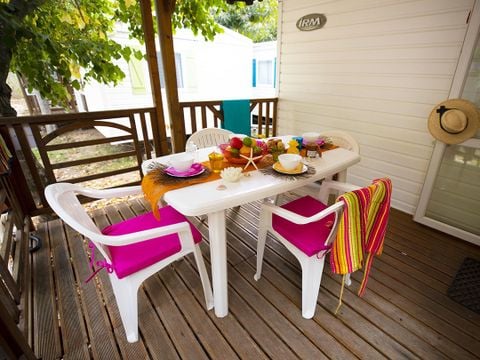 MOBILHOME 4 personnes - Loggia 32m2 + Climatisation 4 personnes