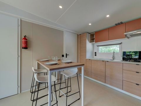 MOBILHOME 6 personnes - Comfort | 3 Ch. | 6 Pers. | Terrasse surélevée | Clim. | TV