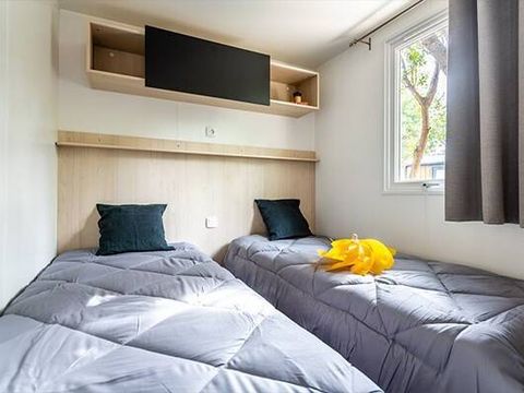 MOBILHOME 6 personnes - Mobil-home | Premium Exclusive | 3 Ch. | 6 Pers. | Terrasse surélevée | Douche tropicale | Clim. | TV