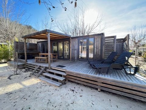 MOBILHOME 4 personnes - Ultimate | 2 Ch. | 4 Pers. | Terrasse surélevée | Douche tropicale | 1 SDB | Clim. | TV