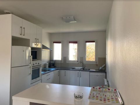 APPARTEMENT 10 personnes - 4 chambres - au 1er étage d'une maison