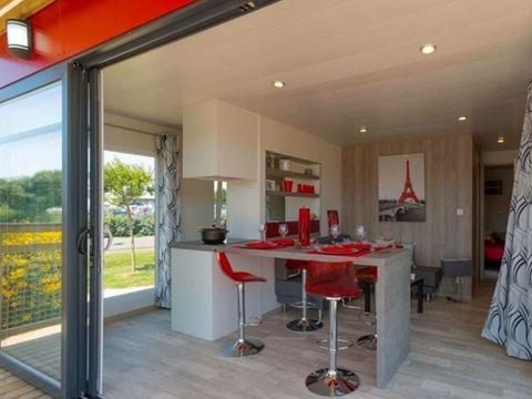 CHALET 6 personnes - ATLANTIS GRIS + 1 suite parentale dans un chalet séparé