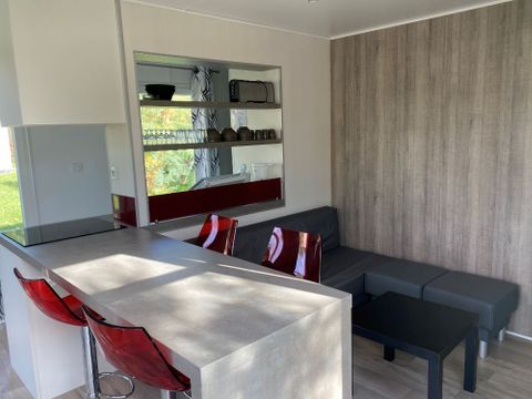 CHALET 6 personnes - ATLANTIS GRIS + 1 suite parentale dans un chalet séparé