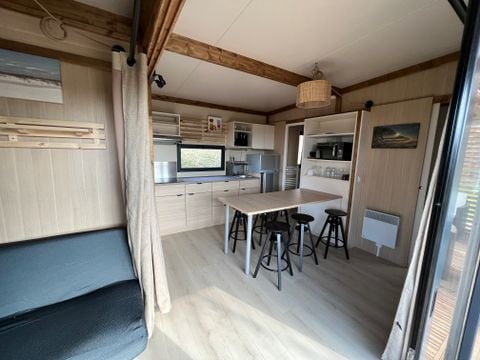 CHALET 6 personnes - ENBATA  4/6 personnes - séjour et terrasse  XL 