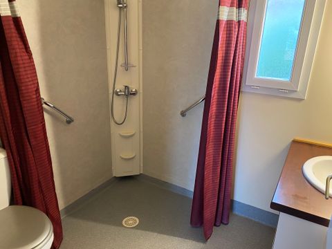 CHALET 4 personnes - BOIS PMR (Personnes à Mobilité Réduite) 3/4 personnes