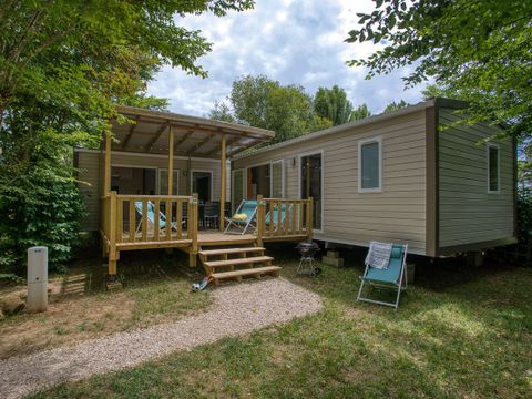 MOBILHOME 10 personnes - Tribu 2x26m² - 4 chambres - terrasse semi-couverte 22m² - TV - lave vaisselle