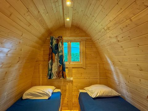 HÉBERGEMENT INSOLITE 4 personnes - Cabane POD 14m² - 2 chambres
