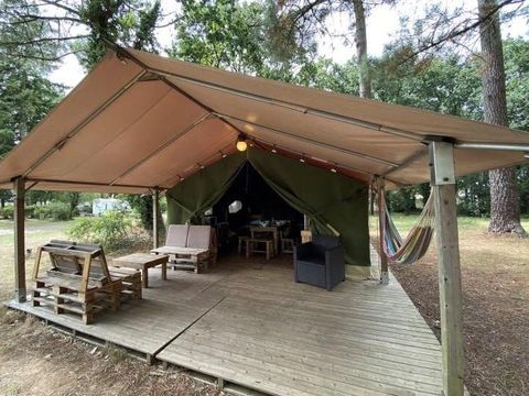 Tente en toile et en bois 5 personnes - AMERICAINE
