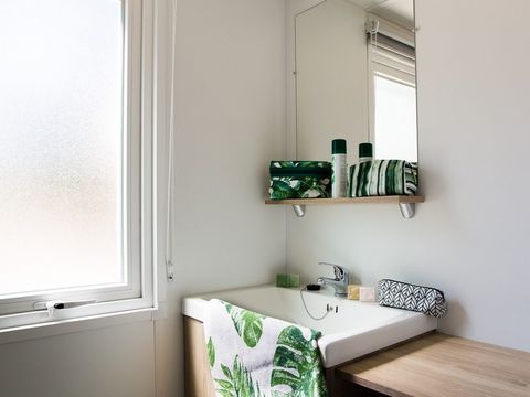 MOBILHOME 9 personnes - Confort 4 chambres