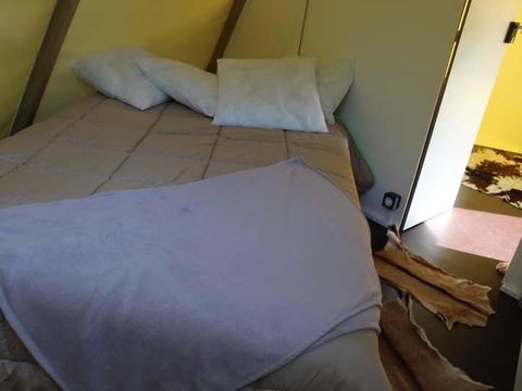 HÉBERGEMENT INSOLITE 4 personnes - Tipi