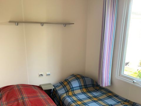 MOBILHOME 8 personnes - 3 chambres avec terrasse couverte