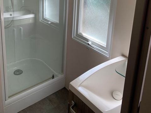 MOBILHOME 8 personnes - 3 chambres avec terrasse couverte