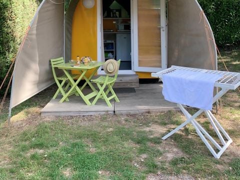 HÉBERGEMENT INSOLITE 2 personnes - MINI COCO SWEET (sans eau courante)
