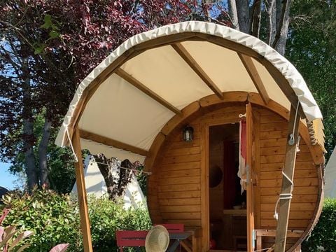 HÉBERGEMENT INSOLITE 2 personnes - BARREL (sans sanitaire)