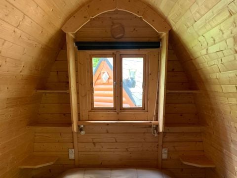 HÉBERGEMENT INSOLITE 2 personnes - Pod 2 pers. - 1 lit double - avec WC et SDB