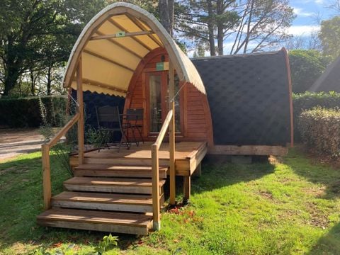 HÉBERGEMENT INSOLITE 2 personnes - Pod 2 pers. - 1 lit double - avec WC et SDB