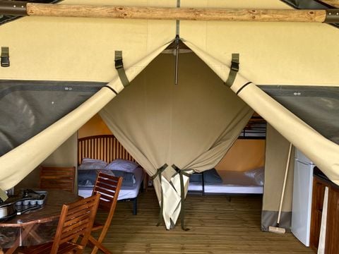 Tente en toile et en bois 4 personnes - Jungle Lodge 2 chambres terrasse couverte 34 m²