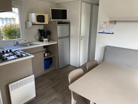 Mobilhome 4 personnes - Mobilhome Standard 25m² (2 chambres) terrasse couverte + TV