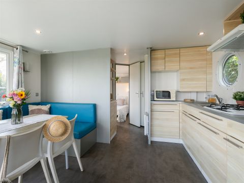 Mobilhome 4 personnes - Mobilhome Standard 25m² (2 chambres) terrasse couverte + TV