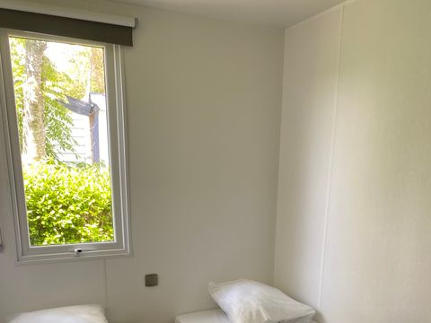 MOBILHOME 6 personnes - Confort 35m² (3 chambres) avec terrasse couverte + TV