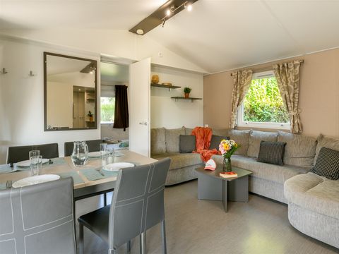 Mobilhome 6 personnes - Mobilhome Premium 40 m² (3 chambres, 2 salles de bain) avec terrasse couverte + TV