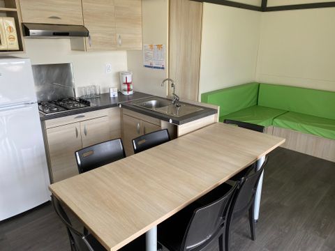 CHALET 6 personnes - Chalet Confort 39 m² (3 chambres) avec terrasse couverte + TV