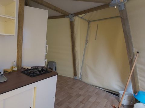 HÉBERGEMENT INSOLITE 4 personnes - TIPI 4