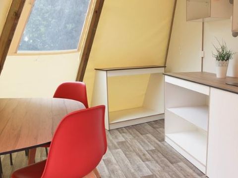 HÉBERGEMENT INSOLITE 4 personnes - TIPI 4