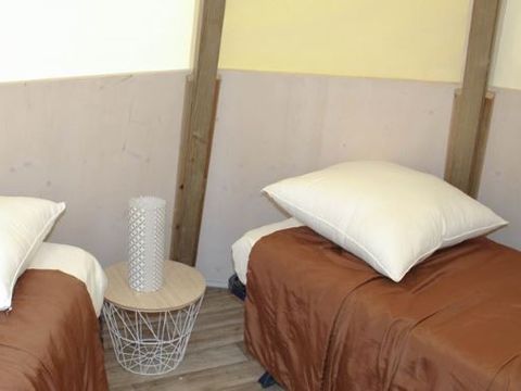 HÉBERGEMENT INSOLITE 6 personnes - Tipi 6