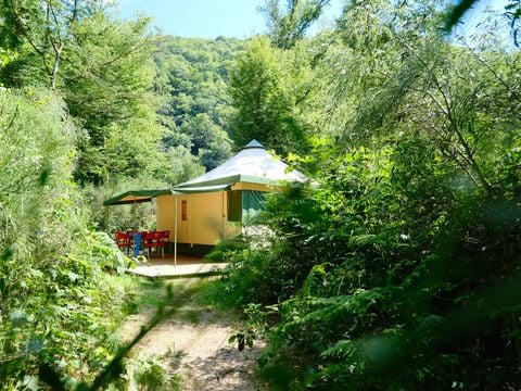 BUNGALOW TOILÉ 4 personnes - des bois
