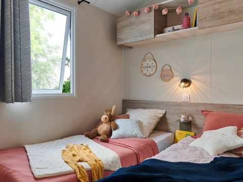 MOBILHOME 6 personnes - Comfort | 3 Ch. | 6 Pers. | Terrasse surélevée | Clim. | TV