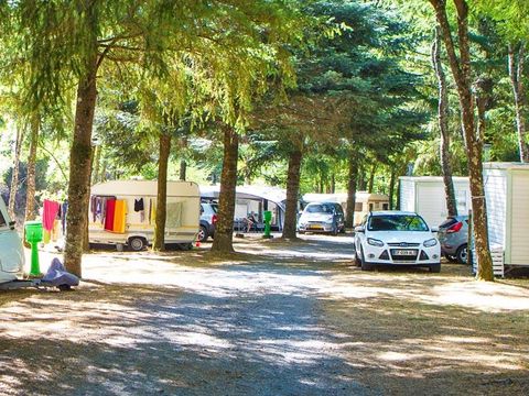 Emplacement - avec voiture