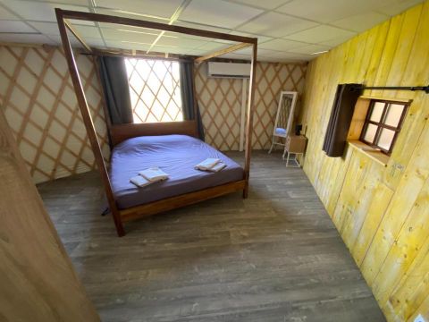 HÉBERGEMENT INSOLITE 4 personnes - De Jumieges