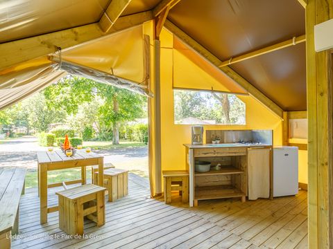 Lodge 4 personnes - Gamme Nature - Avec ventilateur plafonnier