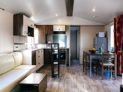 Mobilhome 6 personnes - Platine, 3 chambres, Par Lifestyle Holidays