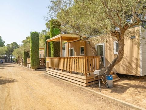 MOBILHOME 6 personnes - Premium | 3 Ch. | 6 Pers. | Terrasse surélevée | Clim