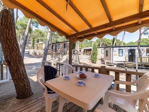 MOBILHOME 4 personnes - Classic | 2 Ch. | 4 Pers. | Terrasse surélevée | Clim.