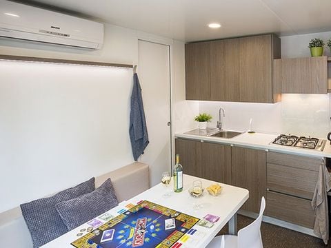 MOBILHOME 4 personnes - Premium Azure | 2 Ch. | 4 Pers. | Terrasse simple | Clim.