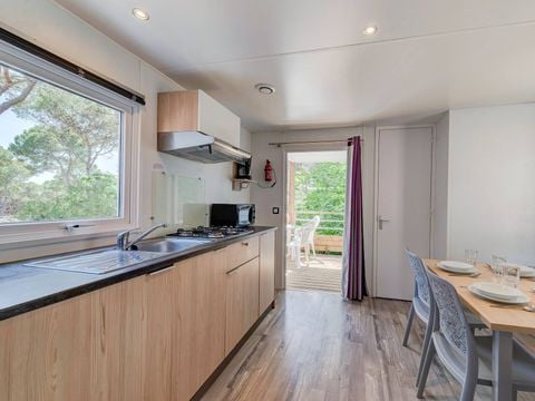 MOBILHOME 4 personnes - Premium | 2 Ch. | 4 Pers. | Terrasse simple | 1 SDB | Clim.
