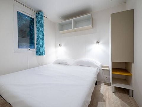 MOBILHOME 4 personnes - Premium | 2 Ch. | 4 Pers. | Terrasse simple | 1 SDB | Clim.