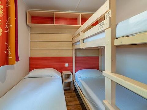 MOBILHOME 5 personnes - Mobil-home | Classic | 2 Ch. | 5 Pers. | Terrasse surélevée | Clim.