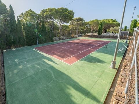 Camping Castell Montgri - Camping Girona