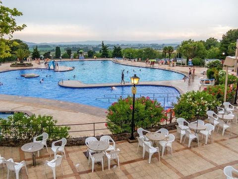 Camping Castell Montgri - Camping Girona